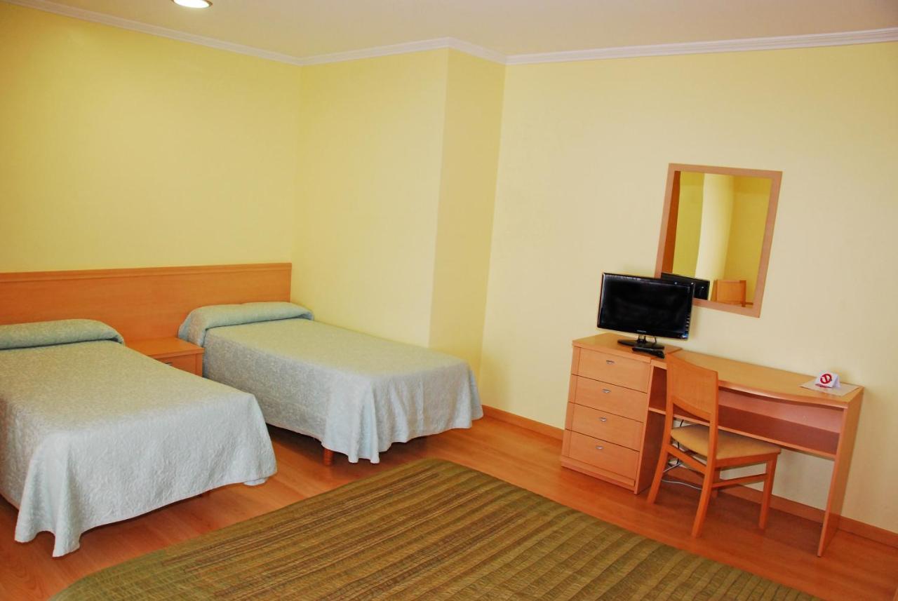 Hotel Villa Juanita โอโกรเบ ภายนอก รูปภาพ