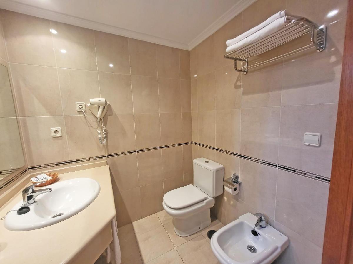 Hotel Villa Juanita โอโกรเบ ภายนอก รูปภาพ